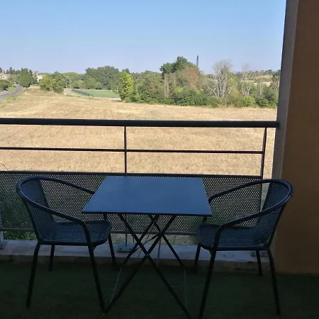 Апартаменти Le Cocon De Marie,piscine, Balcon, Parking Gratuit, Baignoire Каркассонн