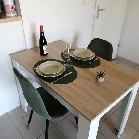 Apartmán Le Cocon De Marie,piscine, Balcon, Parking Gratuit, Baignoire Carcassonne